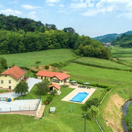Ruralna Kuca 'Villa Zagorka' Za Odmor Sa Bazenom I Bocalistem Donja Pacetina Exterior foto