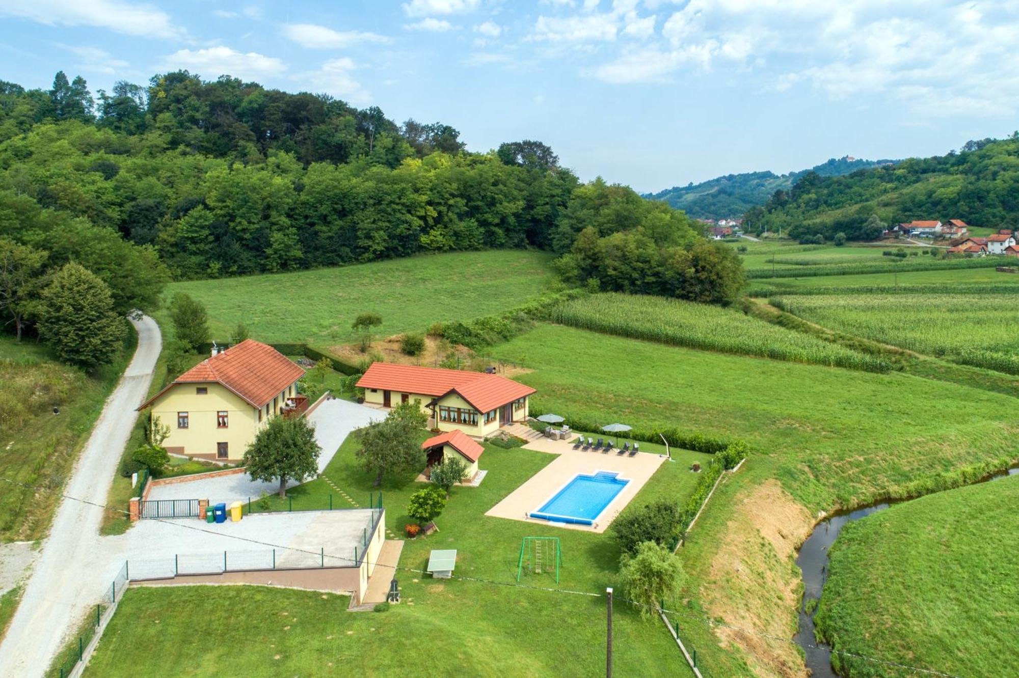 Ruralna Kuca 'Villa Zagorka' Za Odmor Sa Bazenom I Bocalistem Donja Pacetina Exterior foto